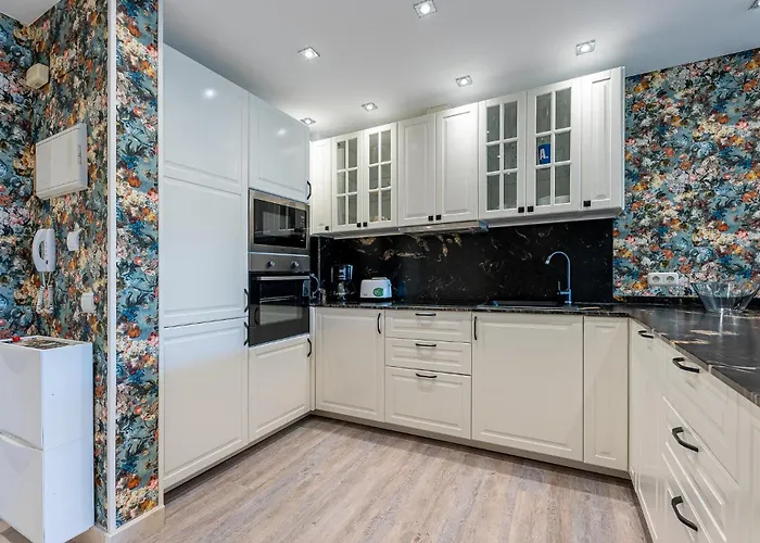2 Bedroom Gorgeous Apartment In Marbella-Elviria